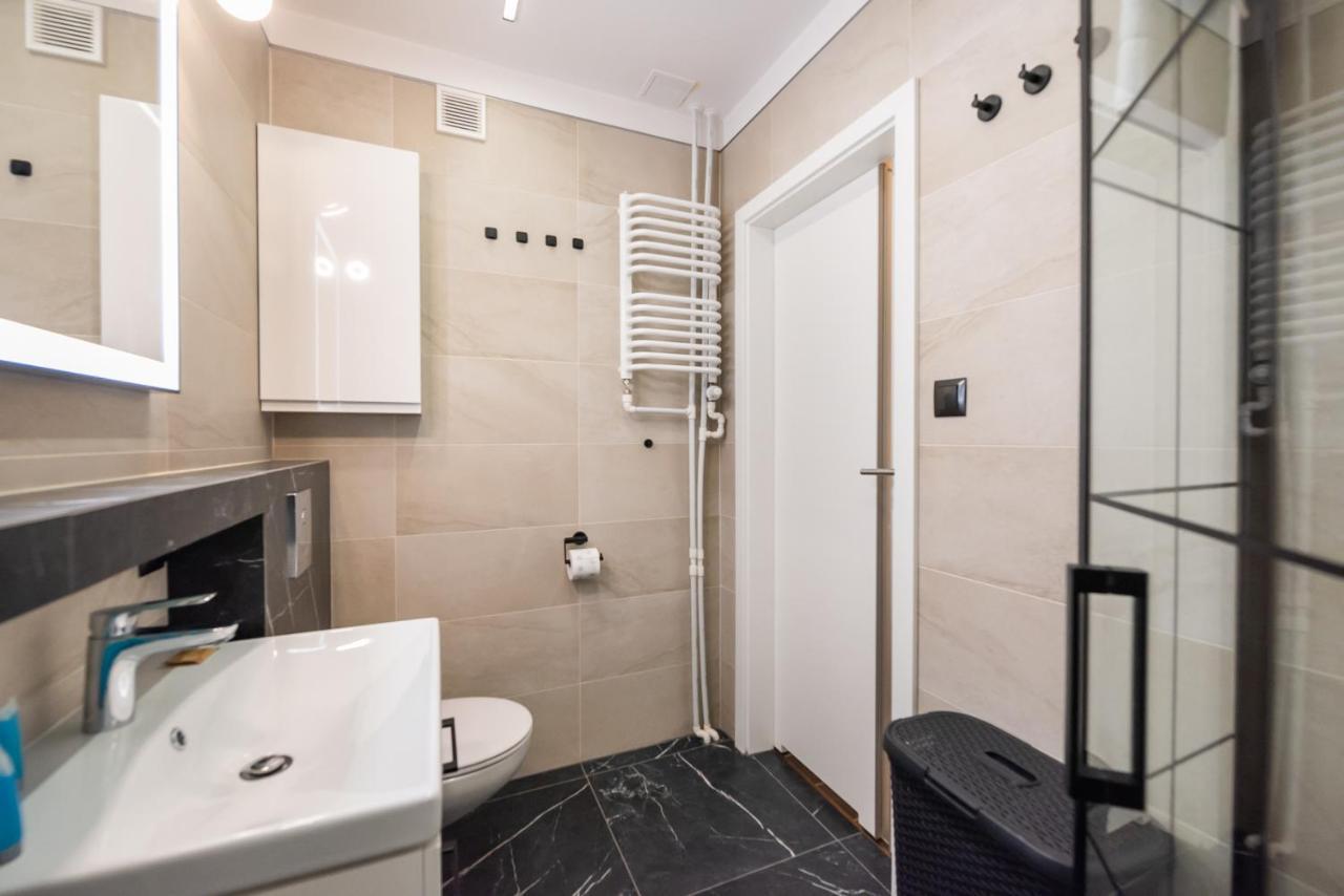 Downtown Antique Apartment วอร์ซอ ภายนอก รูปภาพ