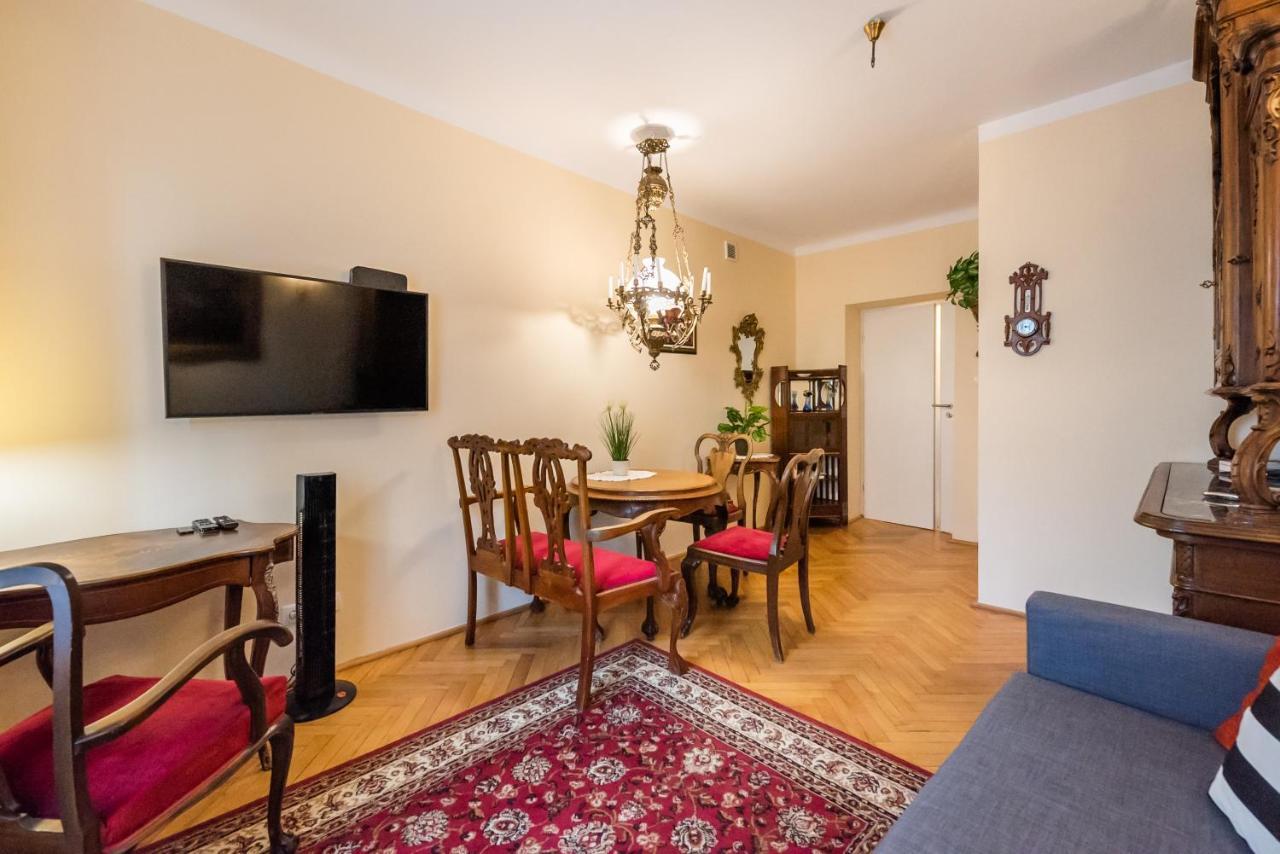 Downtown Antique Apartment วอร์ซอ ภายนอก รูปภาพ