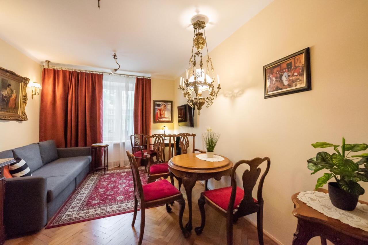 Downtown Antique Apartment วอร์ซอ ภายนอก รูปภาพ