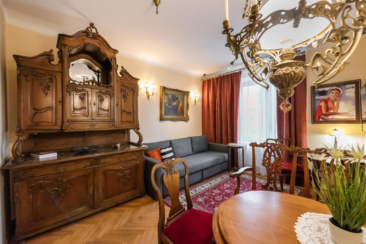 Downtown Antique Apartment วอร์ซอ ภายนอก รูปภาพ